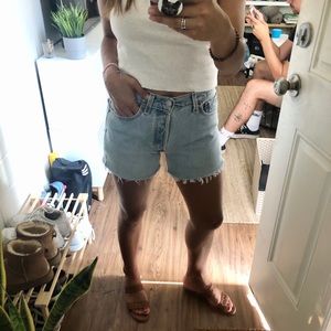 Levi’s Cutoff Jean Shorts